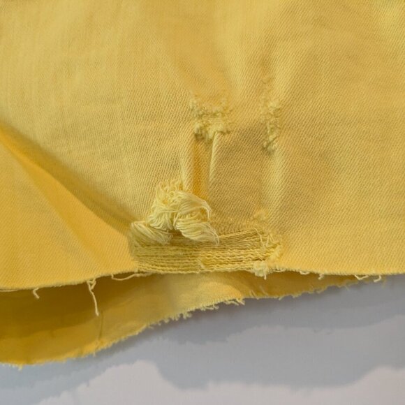 L'AGENCE Shorts Size 23 Yellow Audrey Denim Distressed Raw-Hem Mid-Rise NWT - Picture 8 of 16